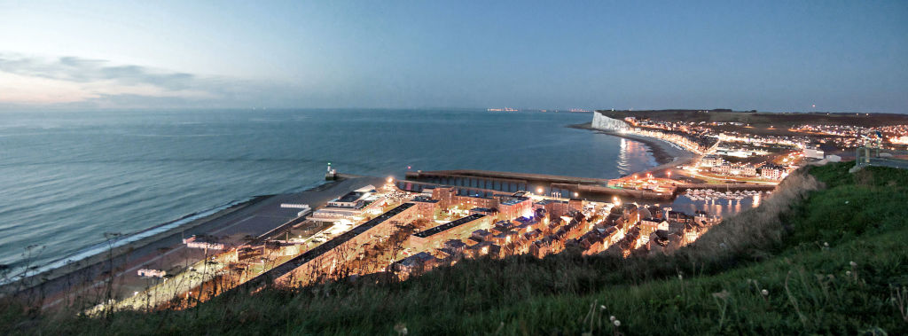 Vue panoramique sur la mer : Le Tréport et Mers les Bains